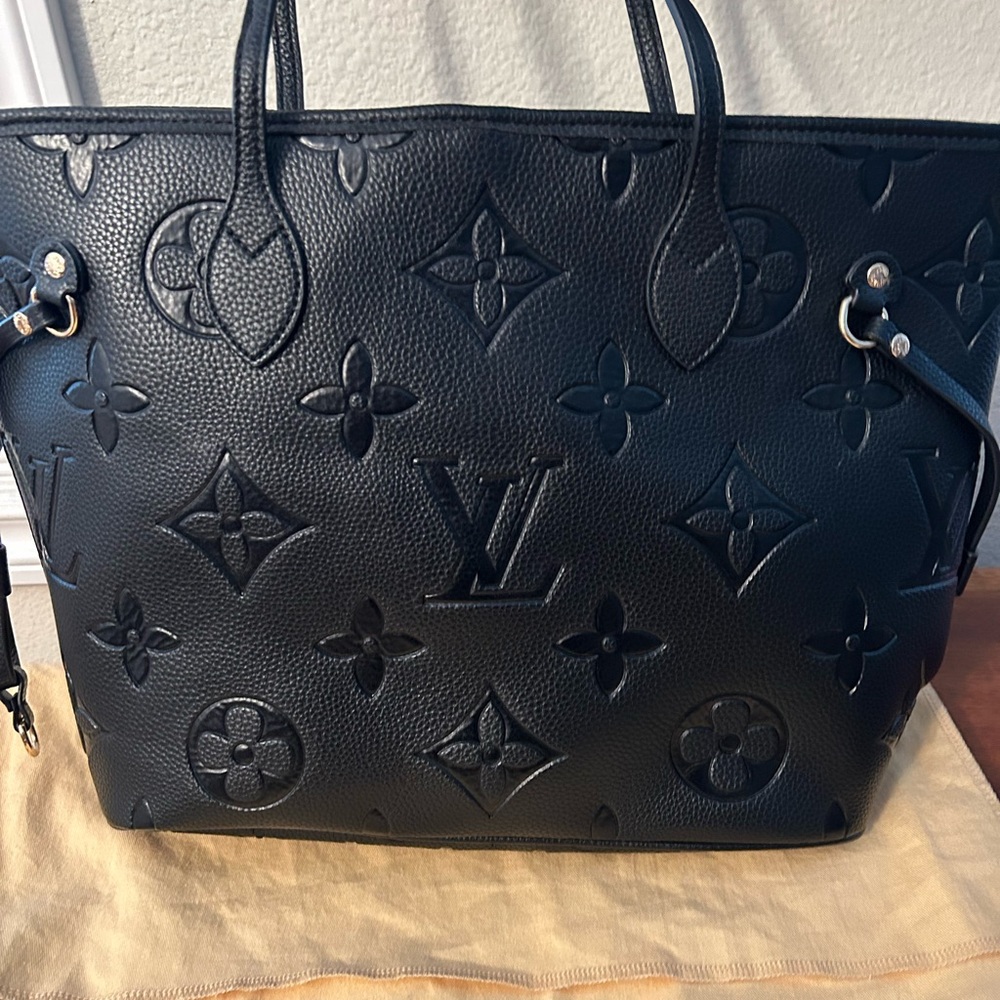 DESIGNER INSPIRED Elegant Black Monogram Neverfull Tote